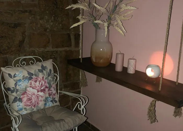 בית נופש With Garden *