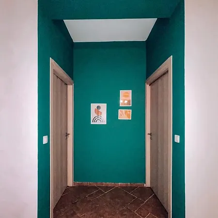 Holiday home With Garden