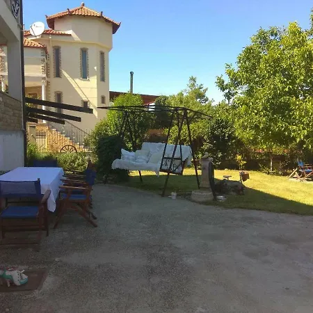 With Garden Holiday home *